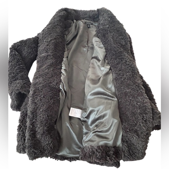 Tribal Lux Sherpa Coat - Picture 2 of 2